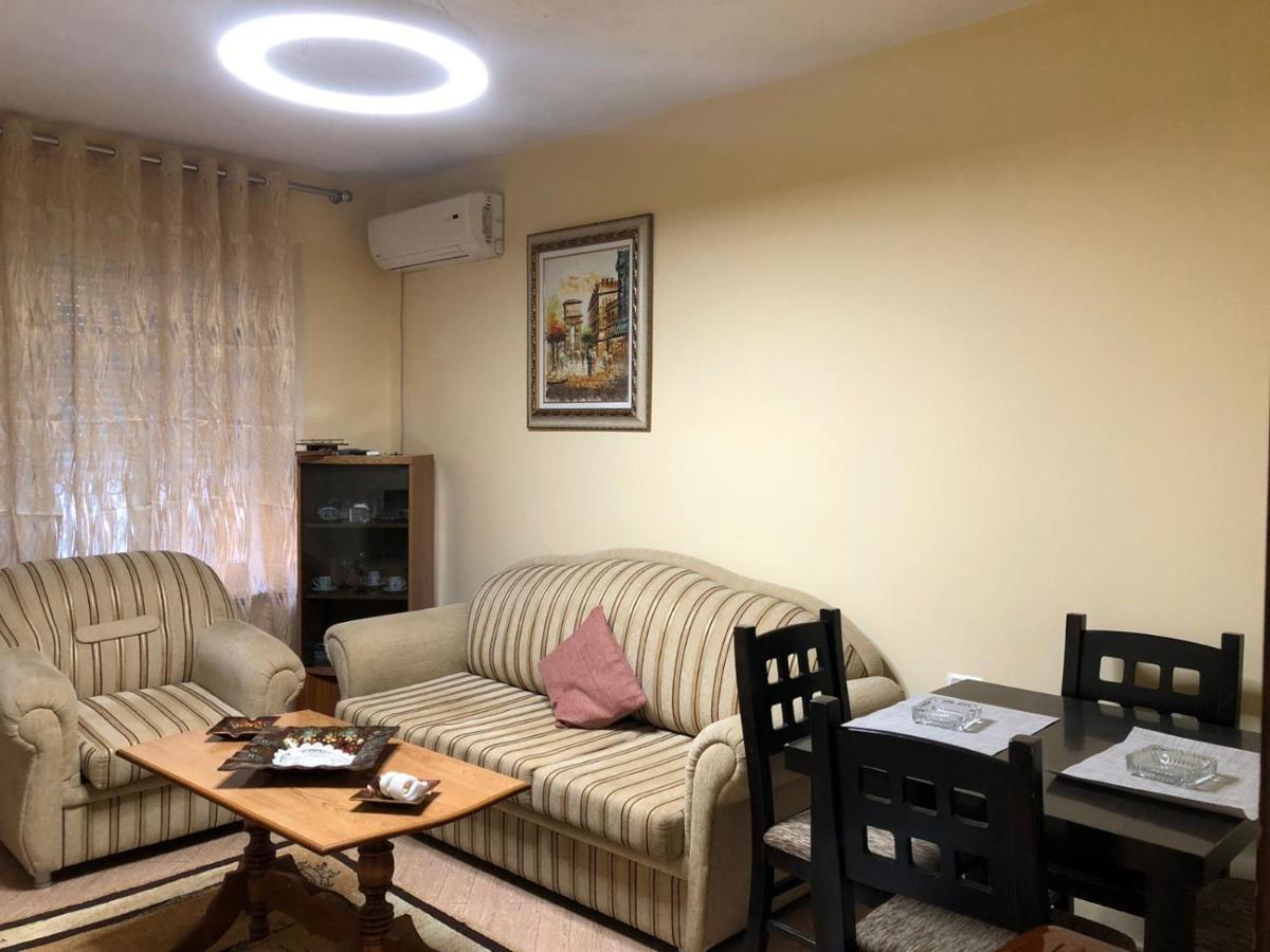 Mea Centre Apartment Shkoder Exterior photo